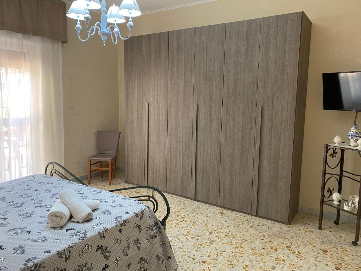 Casa Tiberio Lägenhet Torre del Greco Exteriör bild